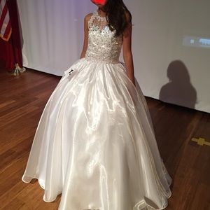 Formal pageant gown